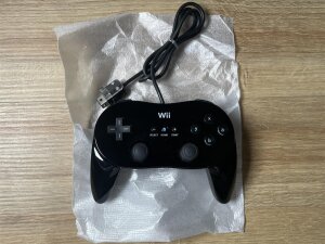 Nintendo Wii - Classic Controller Pro, schwarz