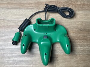 Nintendo 64 Controller grün