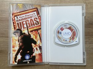 Sony PSP •  TOM CLANCYS RAINBOW SIX VEGAS