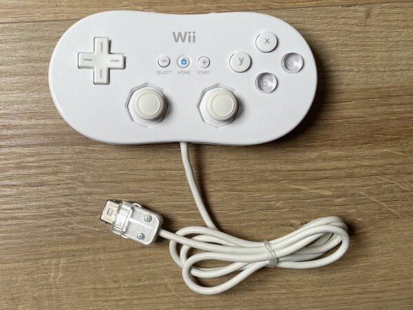 Wii Classic Controller-white
