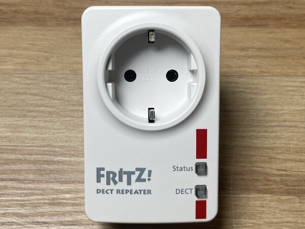 AVM FRITZ!DECT Repeater 100 (Erhöht DECT-Reichweite) deutschsprachige Version