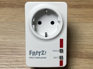 AVM FRITZ!DECT Repeater 100 (Erhöht DECT-Reichweite) deutschsprachige Version