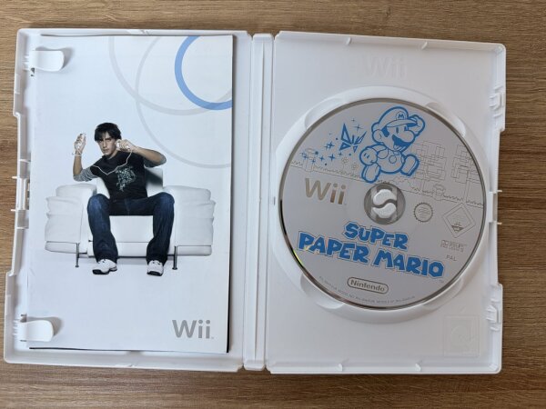 Nintendo Wii  Super Paper Mario
