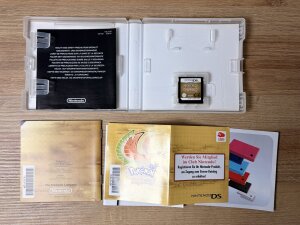 Nintendo DS Pokémon Heart Gold: Goldene Edition Big Box + Pokewalker
