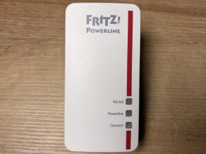AVM FRITZ!Powerline 1260E Single-Adapter (WLAN-Access Point, deutschsprachige Version) weiß