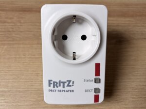 AVM FRITZ!DECT Repeater 100 (Erhöht DECT-Reichweite) deutschsprachige Version