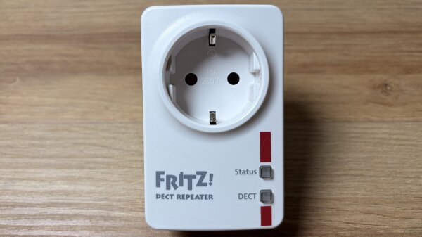 AVM FRITZ!DECT Repeater 100 (Erhöht DECT-Reichweite) deutschsprachige Version