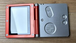 Nintendo Game Boy Advance SP – Mario Limited Edition Pak